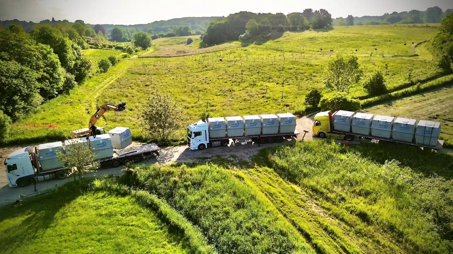 Riviere Feraux - camion et paysage